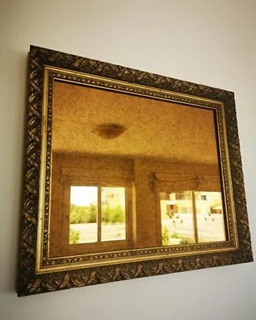 Plaza פאראלימני