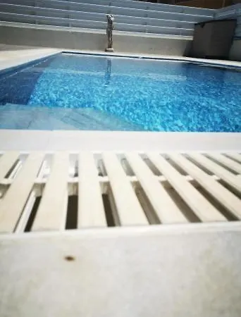 فيلة Plaza *
